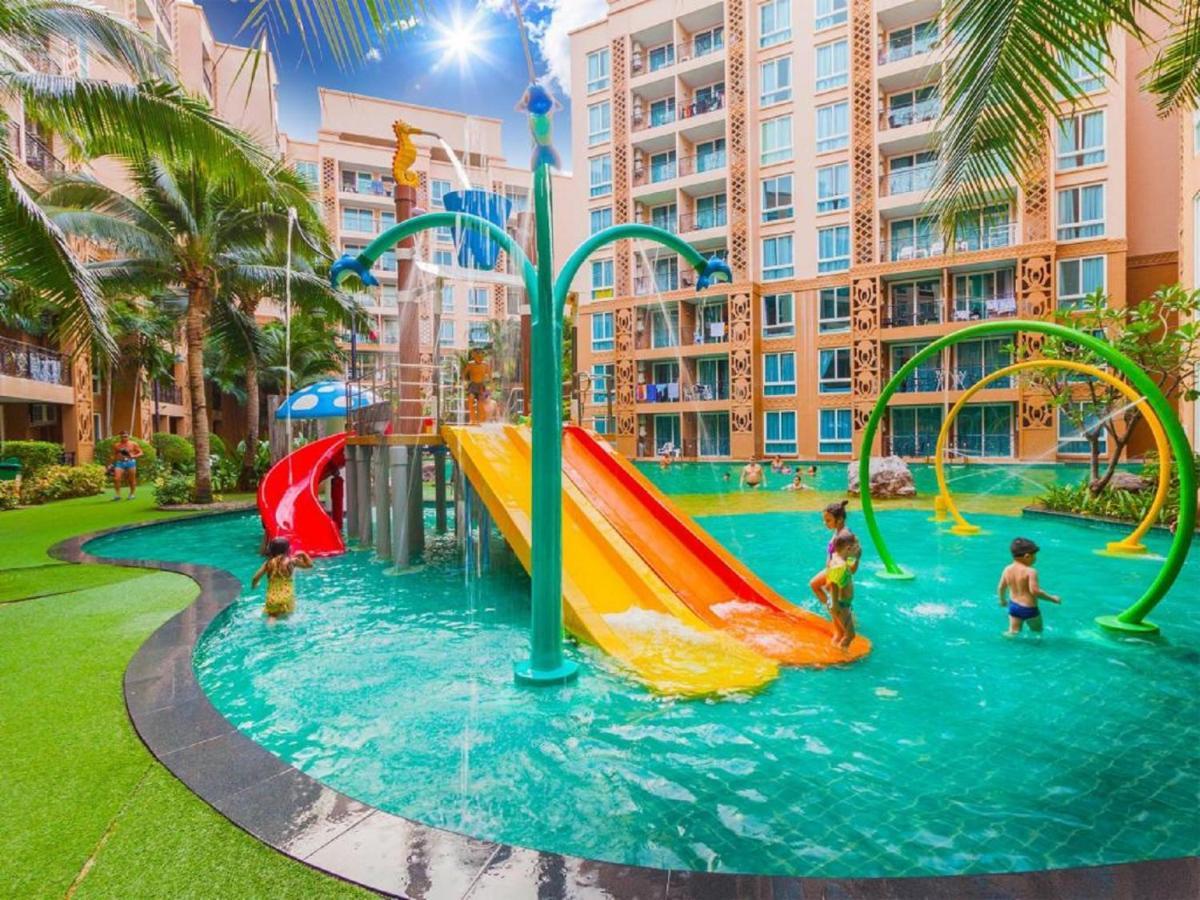 Atlantis Condo Resort By Somphong Jomtien Beach Eksteriør billede