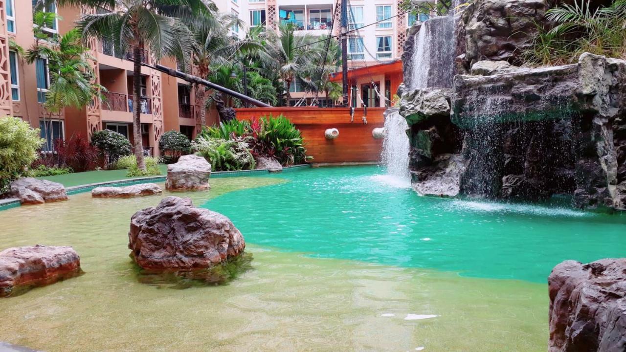Atlantis Condo Resort By Somphong Jomtien Beach Eksteriør billede